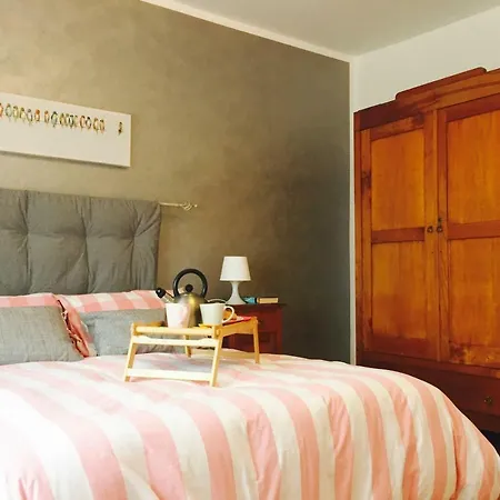 Casa Rita Apartment Costa Volpino